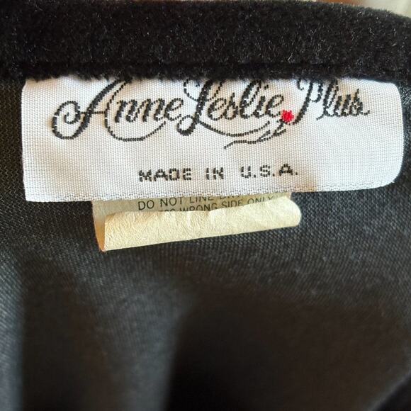 VTG ANNE LESLIE Floral Lace Bib Black Velvet Half Zip Full Length Robe SZ XL - Picture 8 of 11